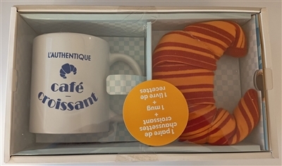 Café-croissant chaussettes : des chaussettes pur beurre pour des petits déj' en douceur : une paire de chaussettes, un mug à café, un livre de recettes | Nieto, Dorian (Auteur) | Wallance, Lisanna (Auteur) | Mennetrier, Céline (Auteur)